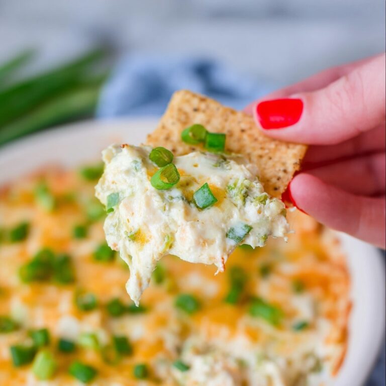 Cheesy Buffalo Chicken Dip Recipe