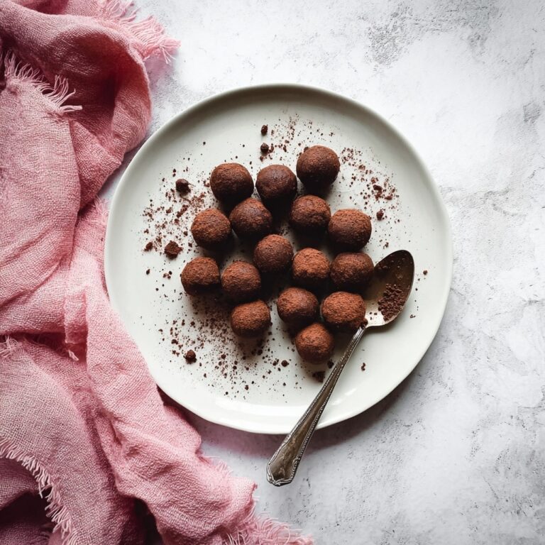 Cranberry Gingerbread Energy Bites Recipe