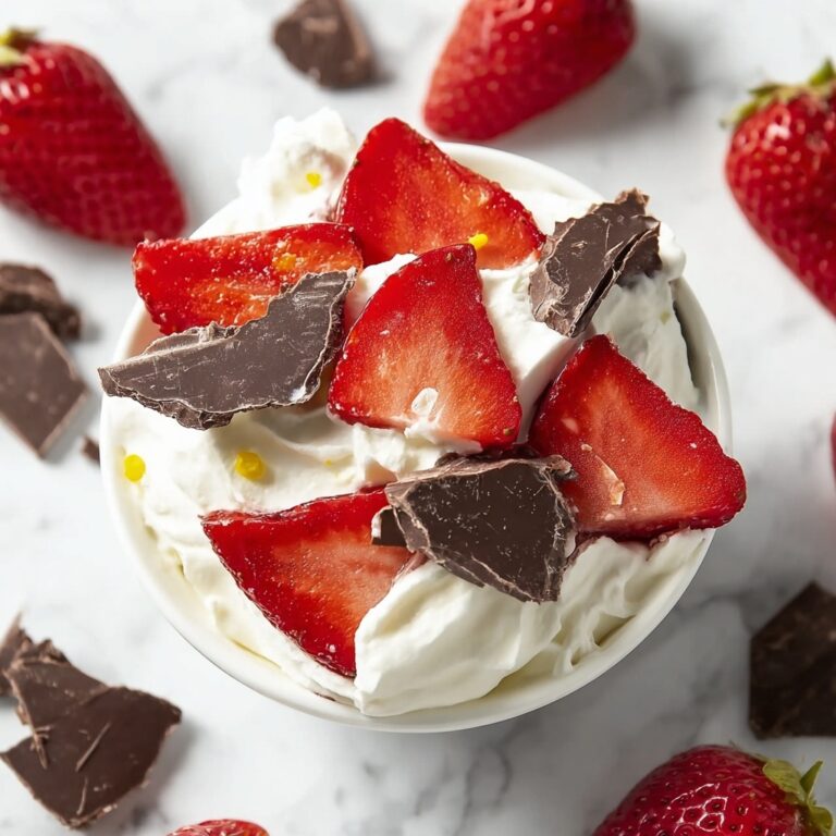 Delicious Chocolate Strawberry Yogurt Clusters for Treat Lovers Recipe